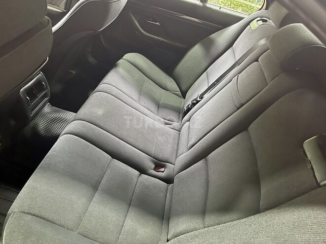 BMW 528 1998, 317,000 km - 2.8 l - Bakı