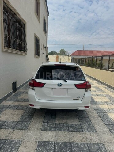 Toyota Corolla Fielder 2019, 110,000 km - 1.5 л - Bakı