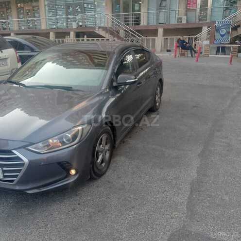 Hyundai Avante 2017, 235,000 km - 1.6 л - Bakı