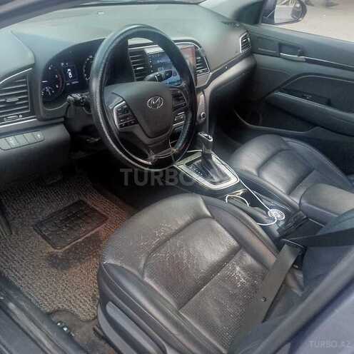Hyundai Avante 2017, 235,000 km - 1.6 л - Bakı