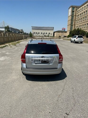 Kia  2010, 142,000 km - 1.4 l - Bakı