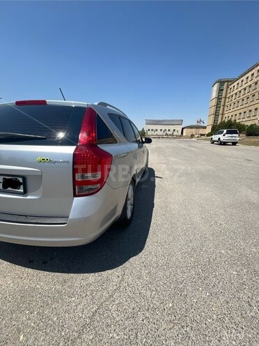 Kia  2010, 142,000 km - 1.4 l - Bakı