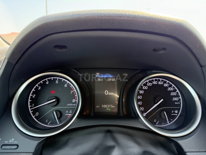 Toyota Camry-7