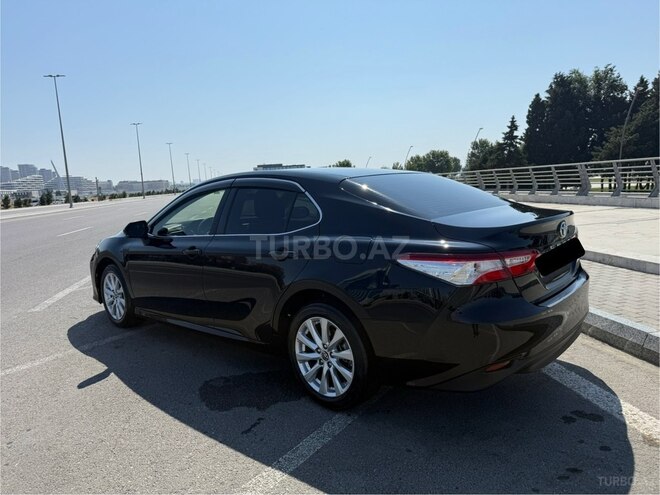 Toyota Camry-14