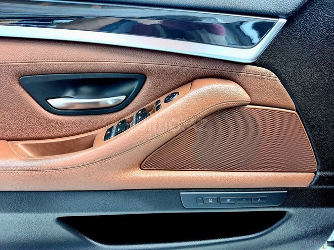 BMW 520-21