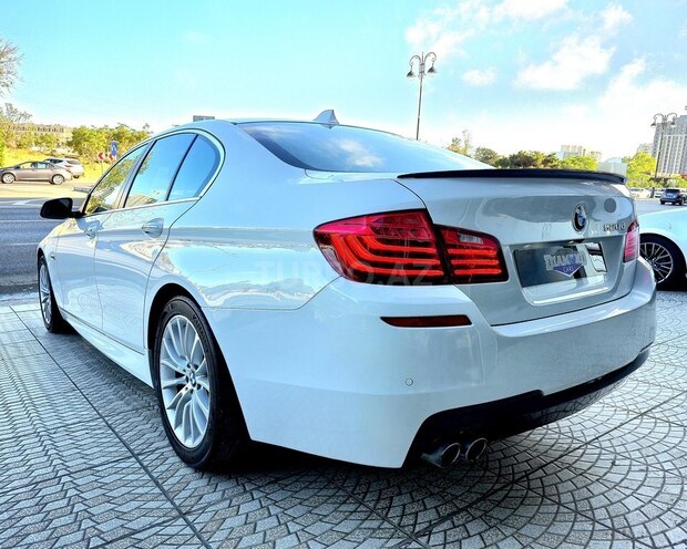 BMW 520-11
