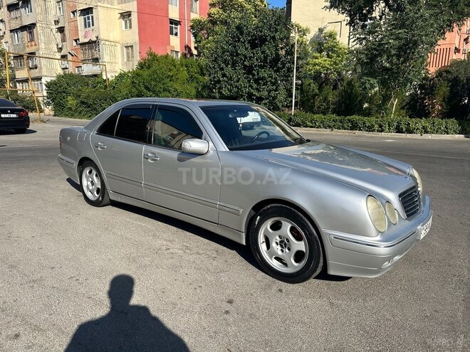 Mercedes E 320 2000, 267,000 km - 3.2 l - Bakı