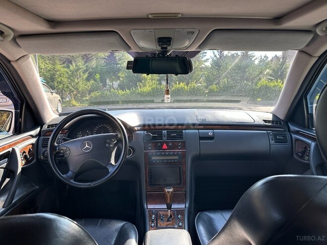 Mercedes E 320 2000, 267,000 km - 3.2 l - Bakı