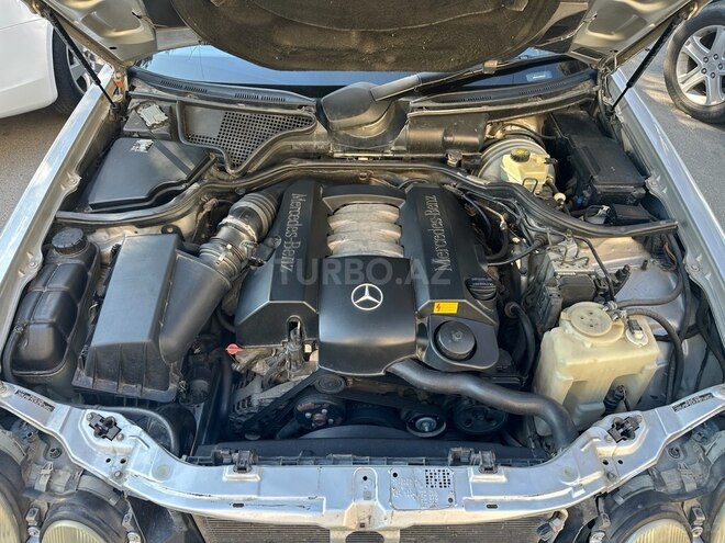 Mercedes E 320 2000, 267,000 km - 3.2 l - Bakı