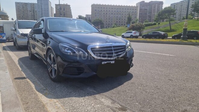 Mercedes E 220 d 2014, 199,990 km - 2.2 l - Bakı