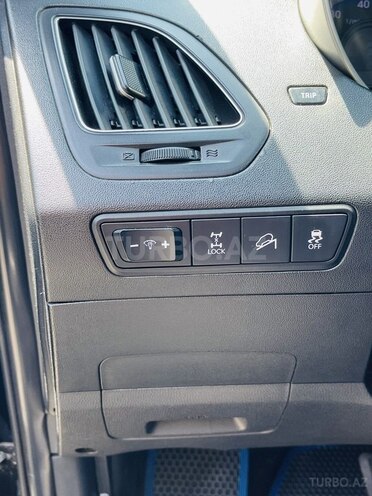 Hyundai ix35 2013, 242,040 km - 2.0 l - Bakı