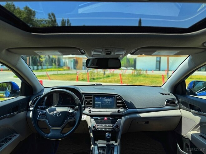 Hyundai Elantra 2017, 95,000 km - 2.0 l - Bakı