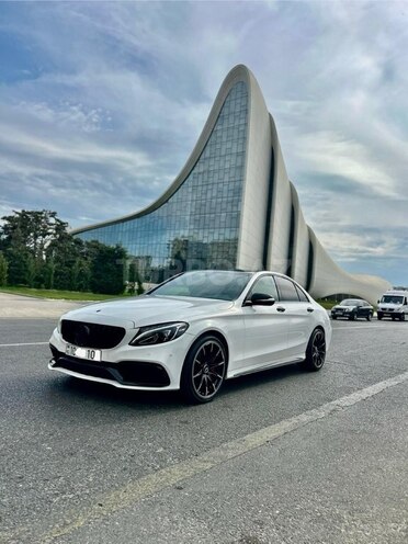 Mercedes C 300 2015, 137,000 km - 2.0 l - Bakı