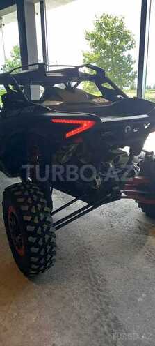 BRP Maverick R MAX X rs with Smart-Shox-4