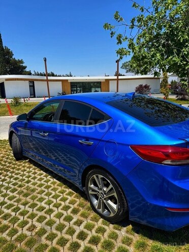 Hyundai Elantra 2017, 95,000 km - 2.0 l - Bakı