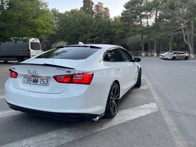 Chevrolet Malibu-9