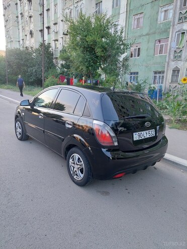 Kia Rio 2009, 380,000 km - 1.5 l - Gəncə
