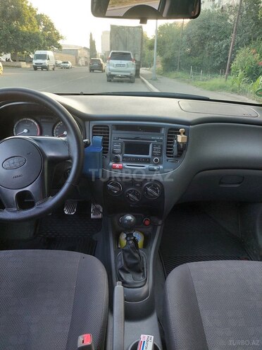Kia Rio 2009, 380,000 km - 1.5 l - Gəncə