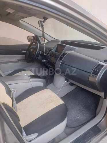 Toyota Prius-7