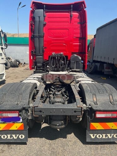 Volvo FH 460 2015, 1,370,000 km - 13.0 l - Bakı