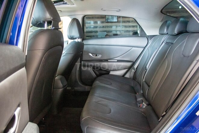 Hyundai Elantra 2022, 38,000 km - 1.6 л - Bakı