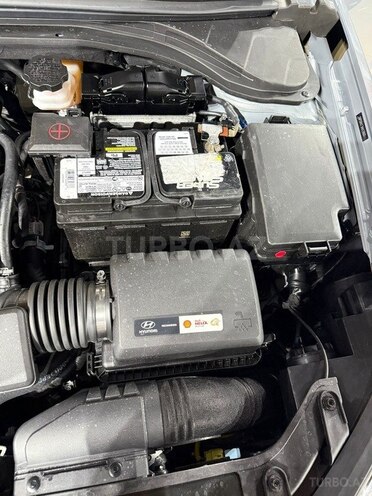 Hyundai Elantra-23