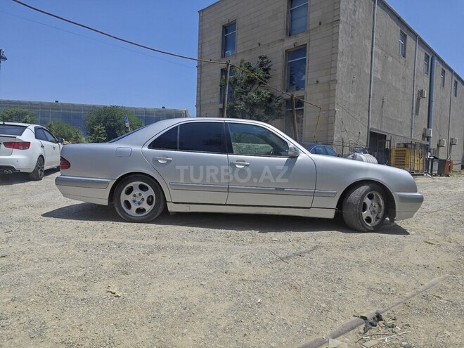 Mercedes E 220 d 1999, 473,000 km - 2.2 l - Bakı