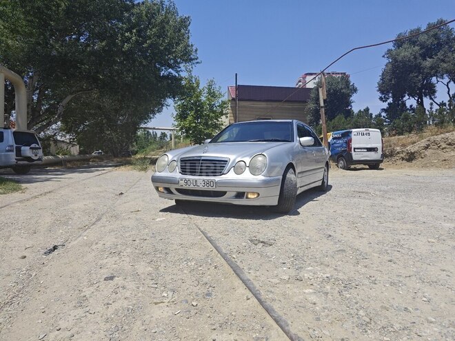 Mercedes E 220 d 1999, 473,000 km - 2.2 l - Bakı