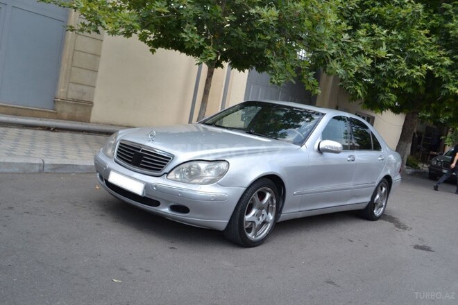 Mercedes E 430 2000, 425,000 km - 4.3 l - Bərdə