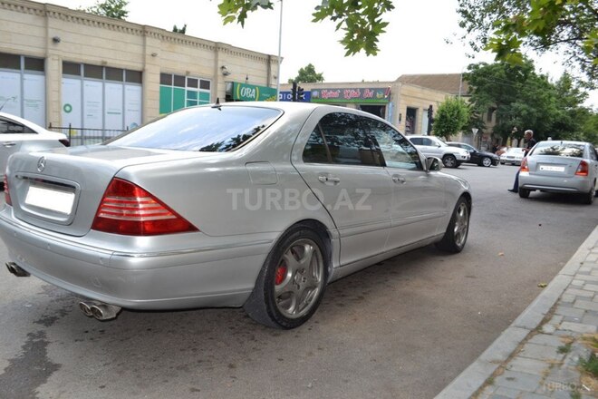 Mercedes E 430 2000, 425,000 km - 4.3 l - Bərdə