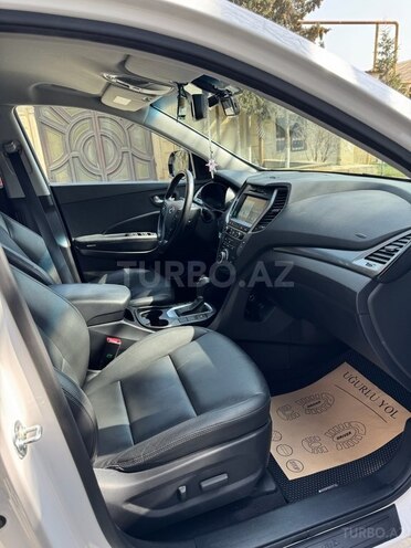 Hyundai Santa Fe-11