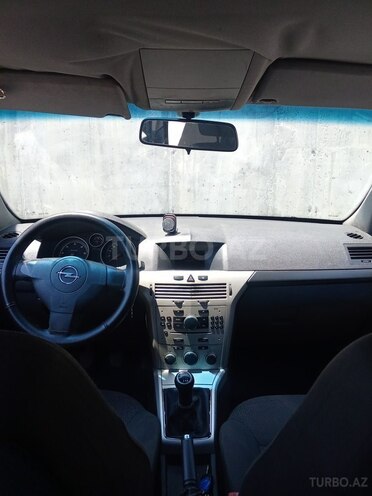 Opel Astra-11