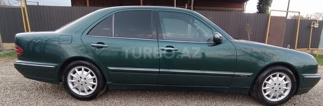 Mercedes E 280 1999, 300,000 km - 2.8 l - Cəlilabad