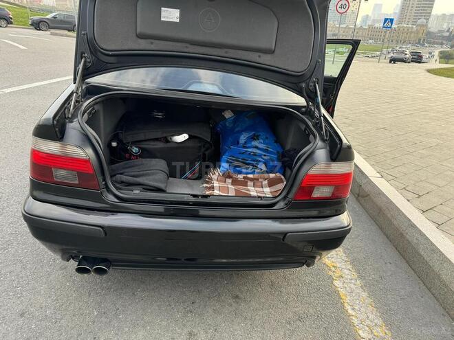 BMW 525 2001, 400,111 km - 2.5 l - Bakı