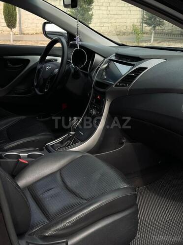 Hyundai Avante-11