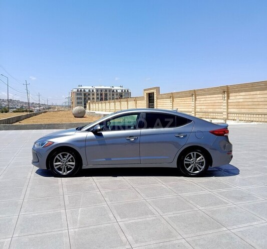 Hyundai Elantra 2018, 68,900 km - 2.0 л - Bakı