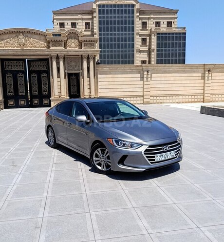 Hyundai Elantra 2018, 68,900 km - 2.0 л - Bakı