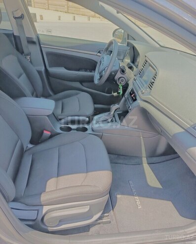 Hyundai Elantra 2018, 68,900 km - 2.0 л - Bakı