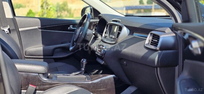 Kia Sorento-19
