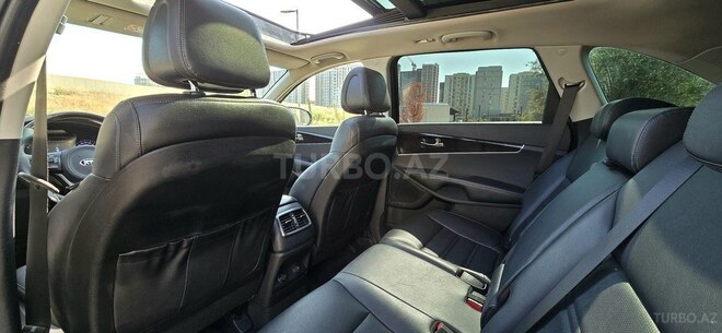 Kia Sorento-9