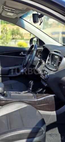 Kia Sorento-15