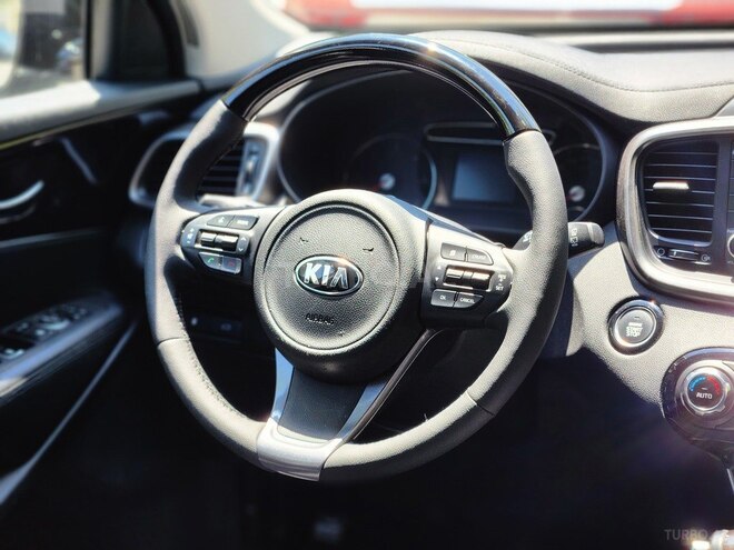 Kia Sorento-14