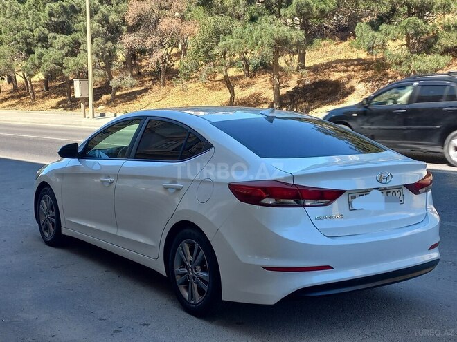 Hyundai Elantra 2018, 173,177 km - 2.0 l - Bakı