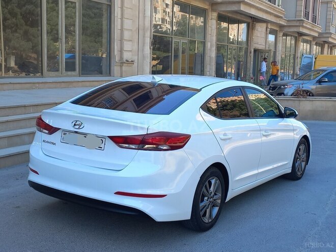 Hyundai Elantra 2018, 173,177 km - 2.0 l - Bakı