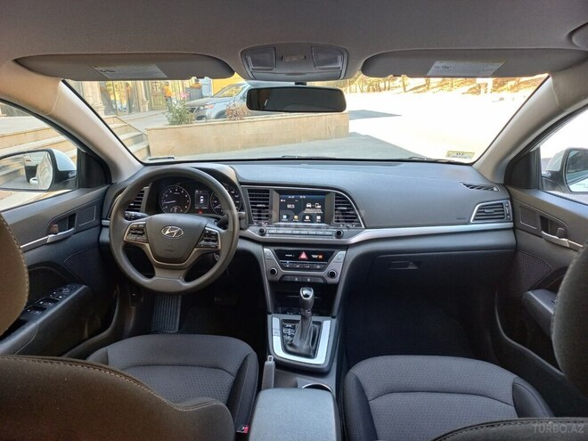 Hyundai Elantra 2018, 173,177 km - 2.0 l - Bakı