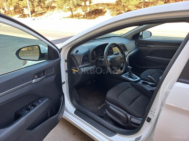 Hyundai Elantra 2018, 173,177 km - 2.0 l - Bakı