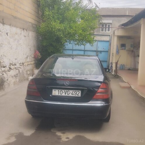 Mercedes E 220 d 2005, 380,000 km - 2.2 л - Yevlax