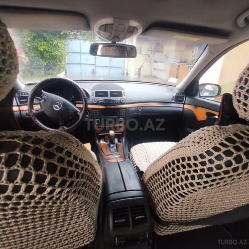 Mercedes E 220 d 2005, 380,000 km - 2.2 л - Yevlax