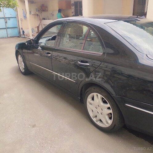 Mercedes E 220 d 2005, 380,000 km - 2.2 л - Yevlax