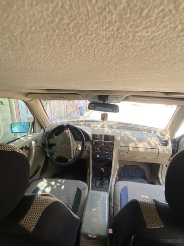 Mercedes C 230 1999, 321,000 km - 2.3 l - Bakı